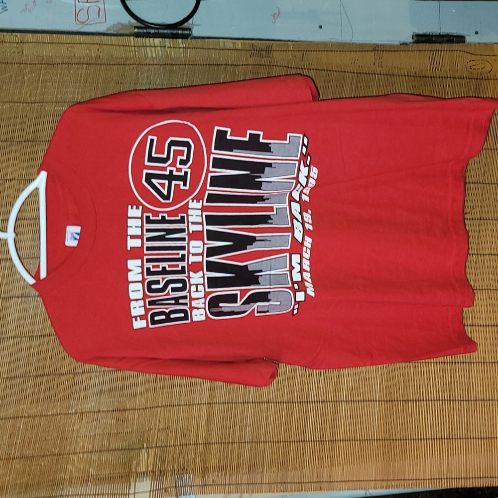 Vintage. Made in USA. Single stitch. MICHAEL JORDAN'S monumental return to hoops